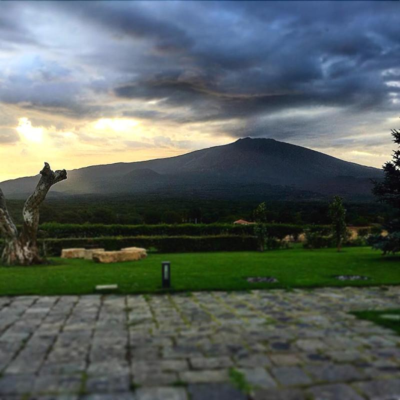 La Fucina Di Vulcano ブロンテ エクステリア 写真